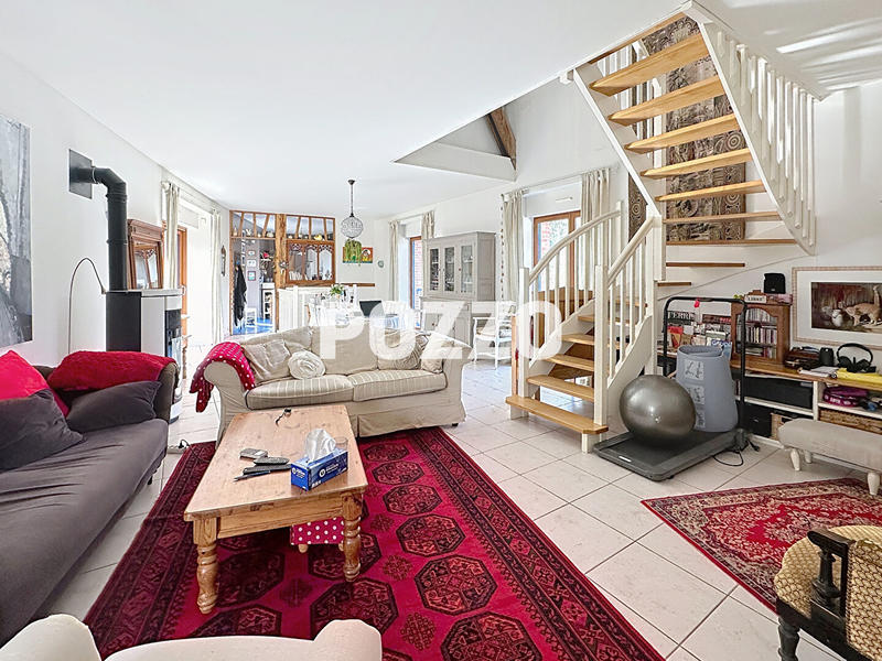 Maison - 182 m² - 7 pièces