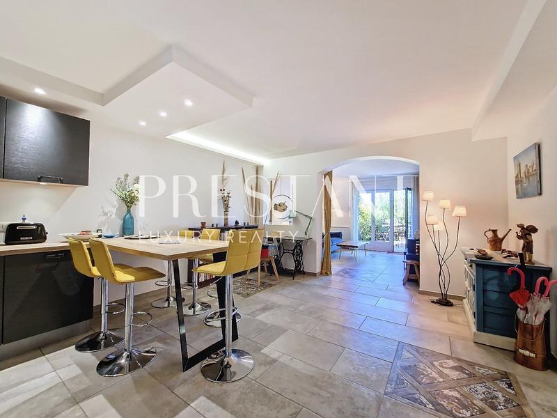 Appartement - 80 m² - 3 pièces