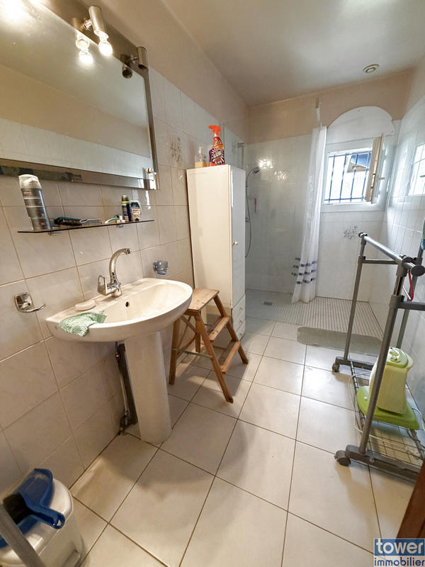 Maison de village - 160 m² - 1 pièce