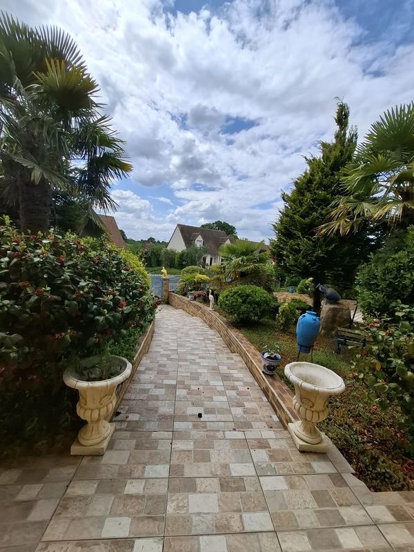 Maison traditionnelle - 150 m² - 6 pièces