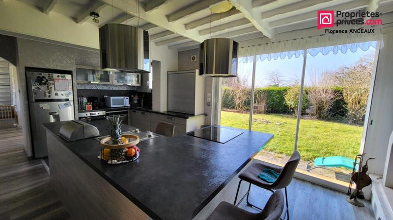 Maison - 207 m² - 7 pièces