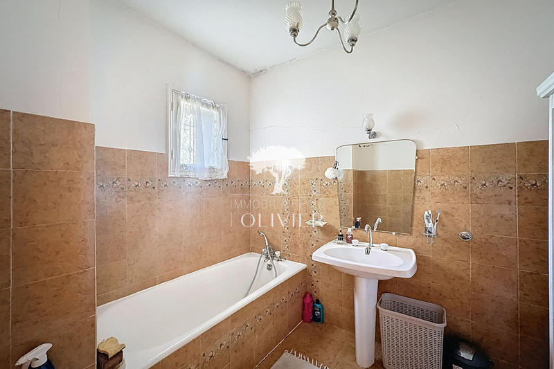 Villa - 266 m² - 9 pièces