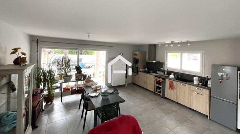 Maison - 96 m² - 4 pièces