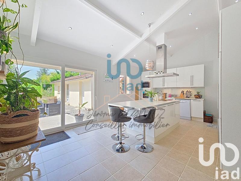 Maison - 138 m² - 5 pièces