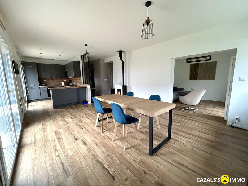 Maison traditionnelle - 122 m² - 5 pièces