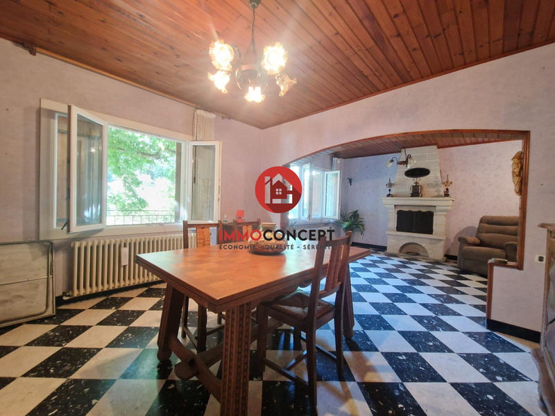 Maison - 98 m² - 6 pièces