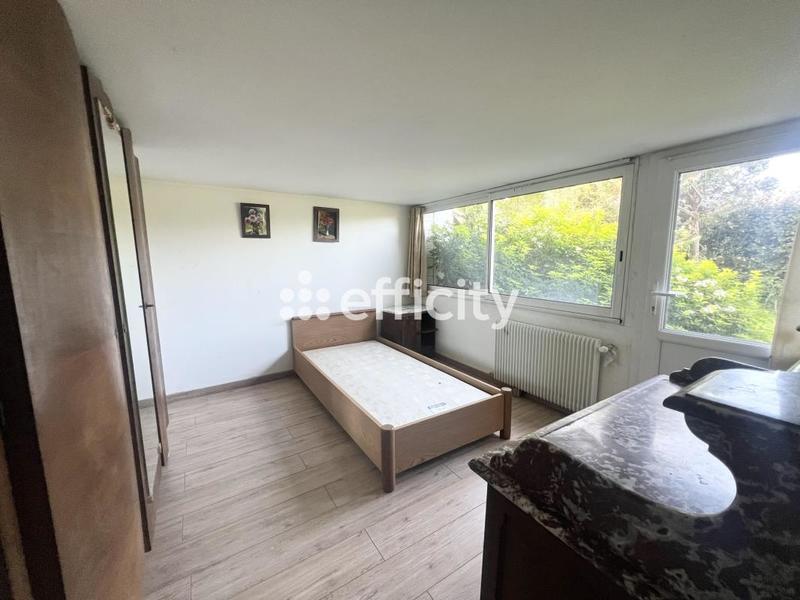 Maison - 213 m² - 10 pièces