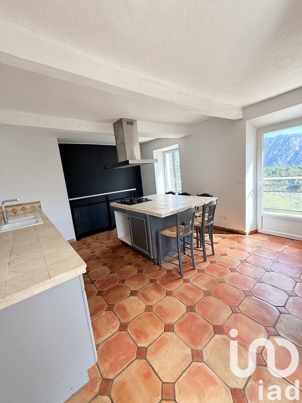 Maison - 167 m² - 6 pièces