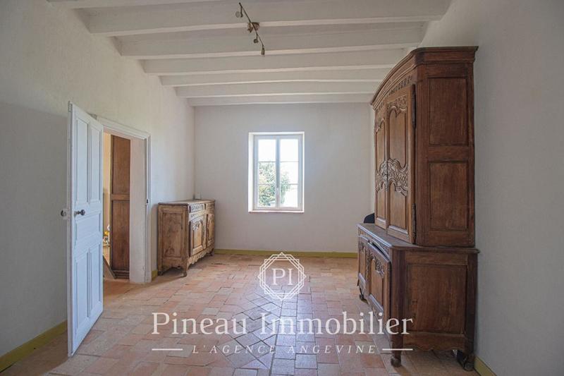 Maison - 303 m² - 13 pièces