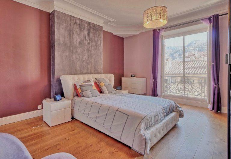 Appartement - 175 m² - 5 pièces
