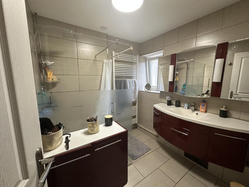 Maison - 137 m² - 7 pièces