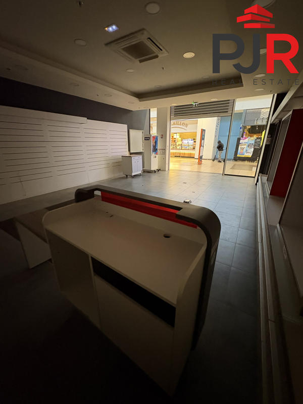 Local commercial - 75 m² - 2 pièces