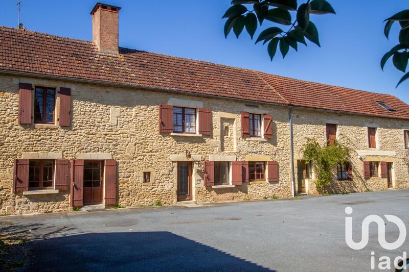 Maison - 316 m² - 22 pièces