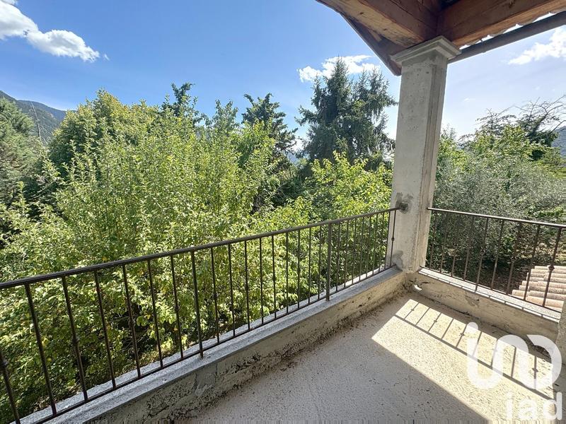 Maison - 183 m² - 5 pièces