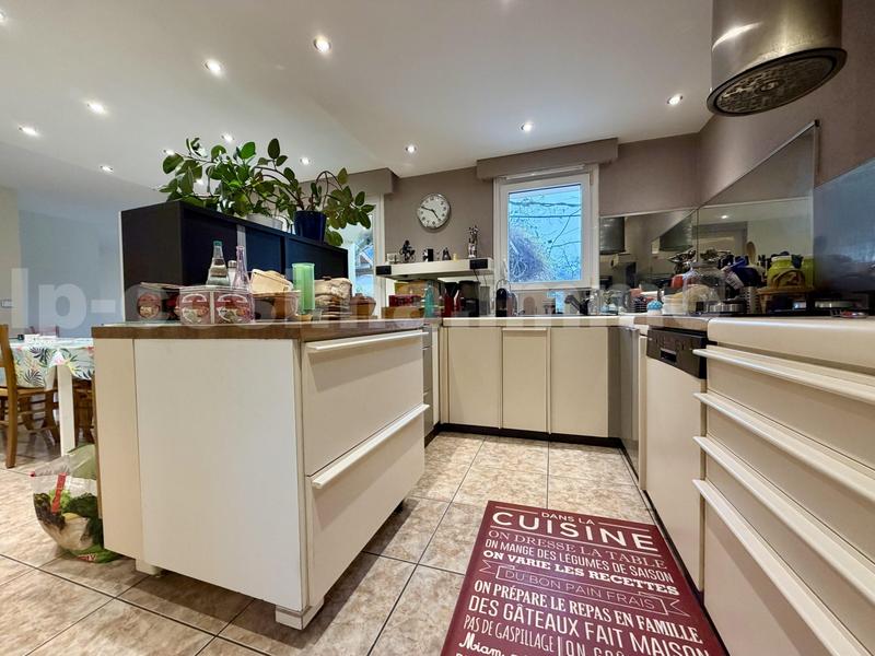 Maison - 136 m² - 5 pièces