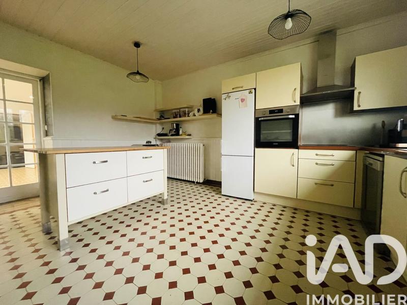 Maison - 276 m² - 10 pièces