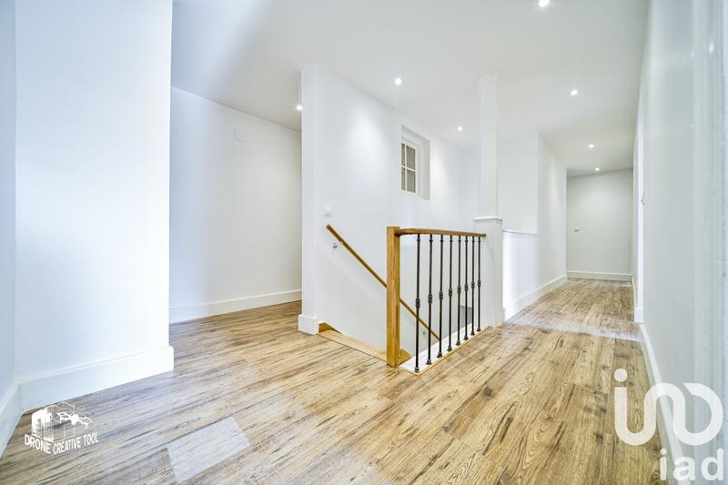 Maison - 306 m² - 13 pièces