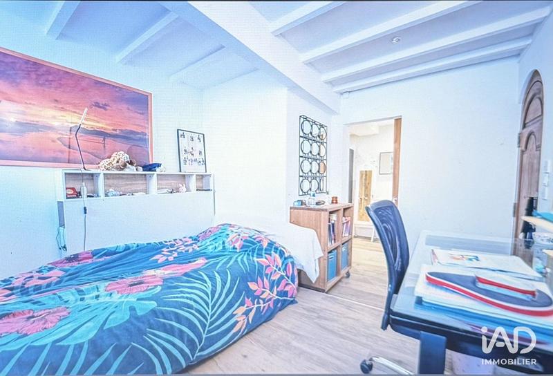 Maison - 200 m² - 4 pièces