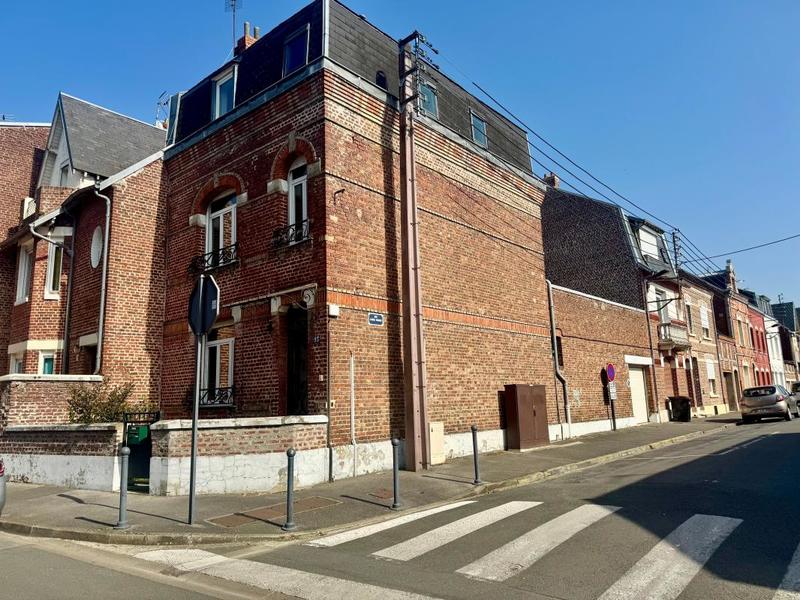 Maison - 150 m² - 4 pièces