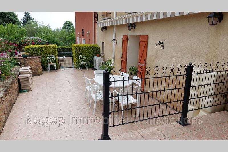 Maison - 200 m² - 8 pièces