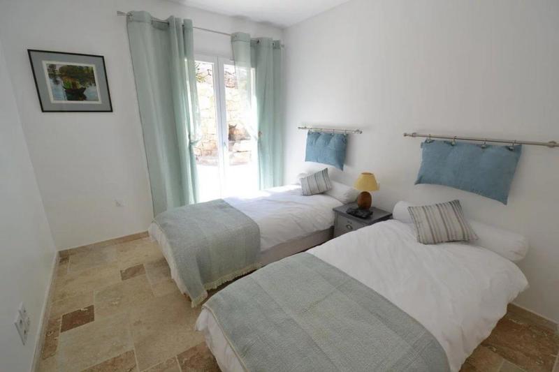 Villa - 186 m² - 6 pièces