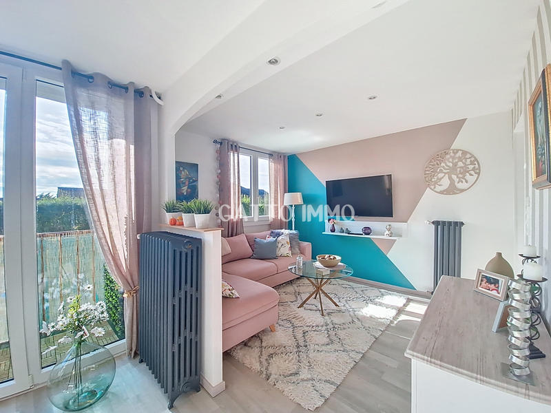 Appartement - 80 m² - 5 pièces