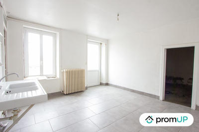 Maison - 95 m² - 4 pièces