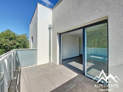 Appartement - 77 m² - 4 pièces