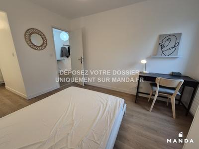 Chambre - 10 m² - 4 pièces