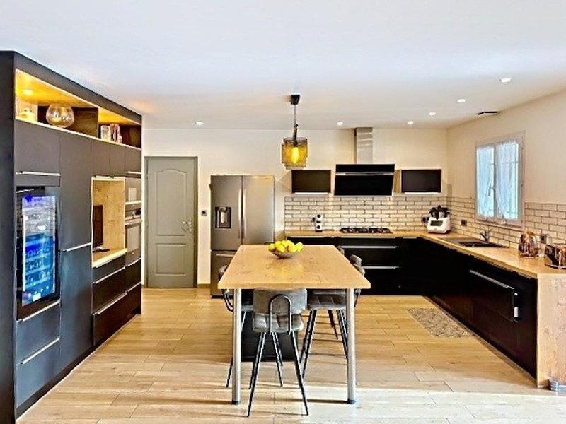 Maison - 147 m² - 7 pièces