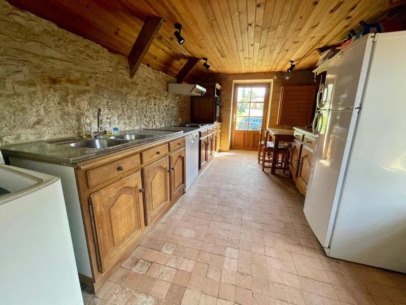 Maison - 98 m² - 4 pièces