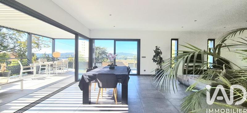 Maison - 150 m² - 5 pièces