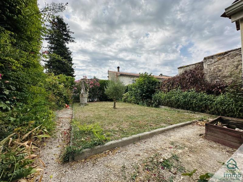 Maison de ville - 180 m² - 8 pièces