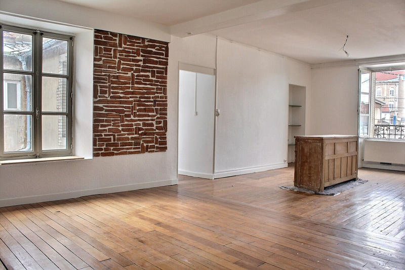 Immeuble - 9 pièces