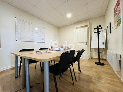 Maison - 80 m² - 5 pièces