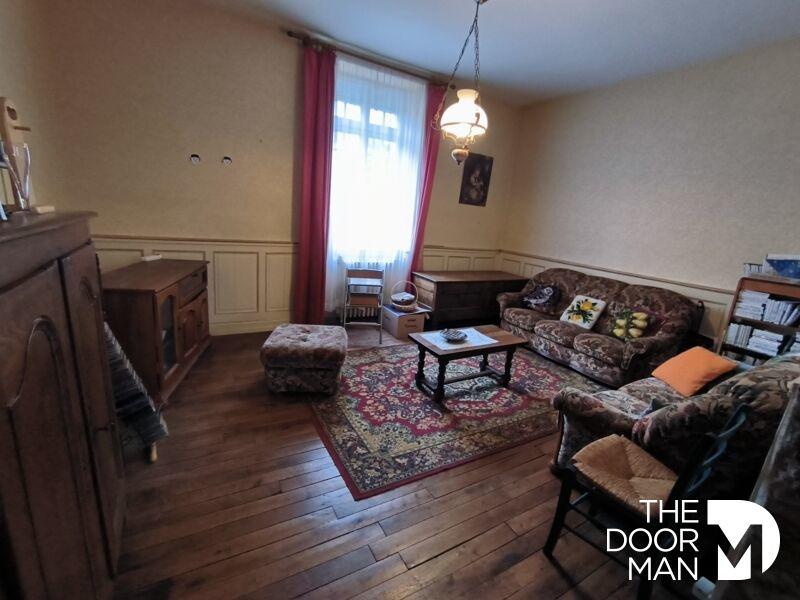 Propriété - 326 m² - 12 pièces