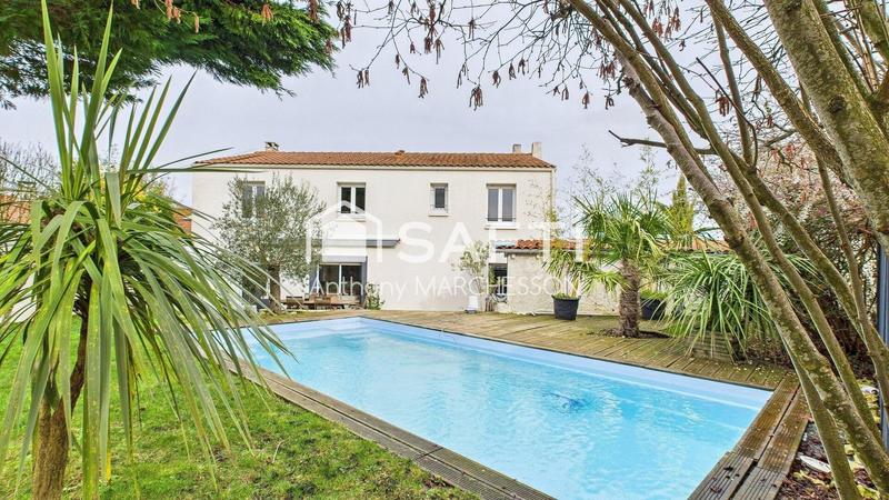 Maison - 156 m² - 6 pièces