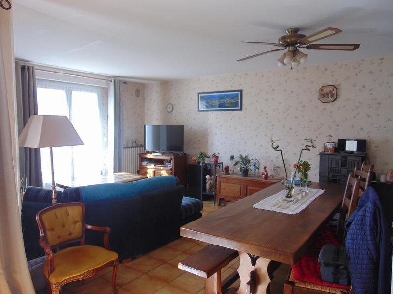 Maison - 93 m² - 5 pièces