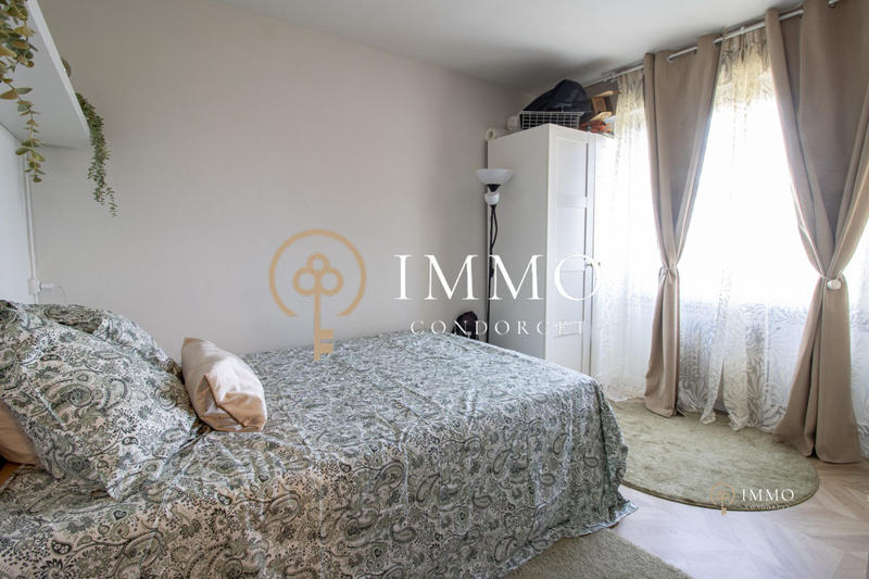 Appartement - 100 m² - 5 pièces