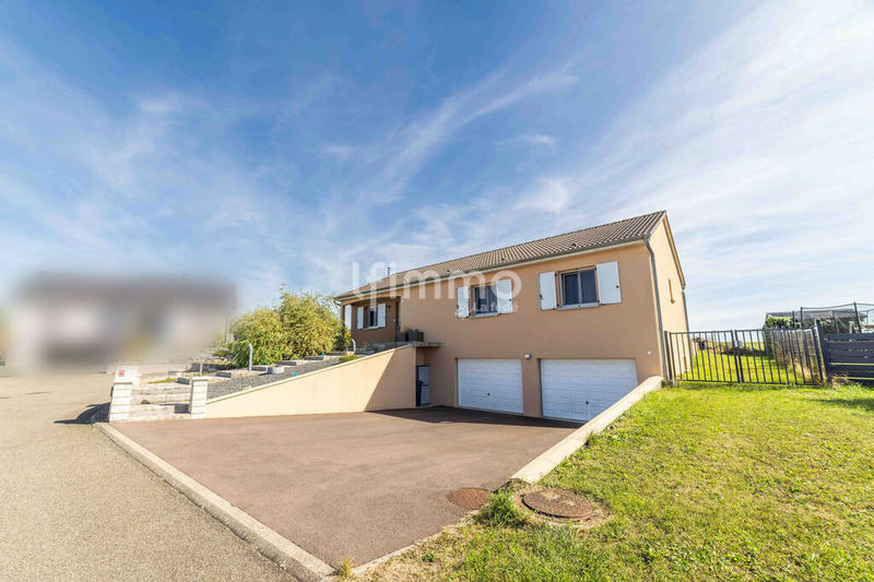 Maison - 106 m² - 5 pièces