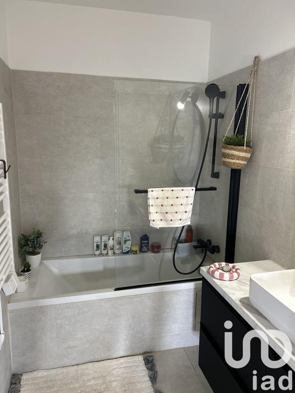 Maison - 98 m² - 5 pièces