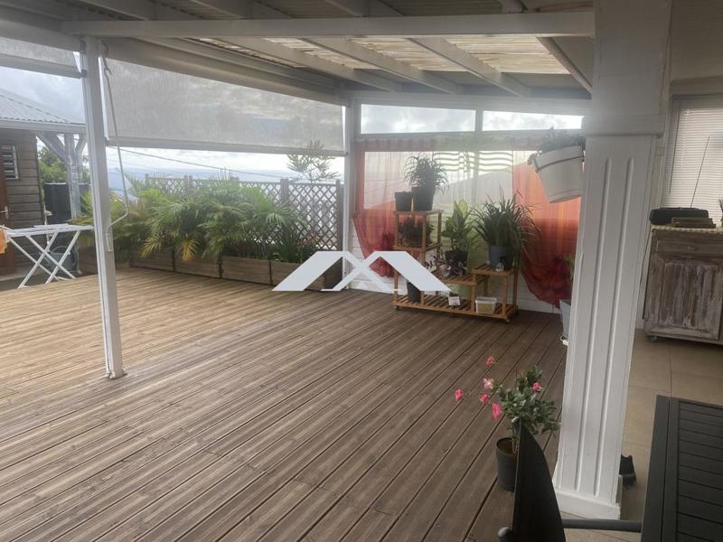 Maison - 82 m² - 4 pièces