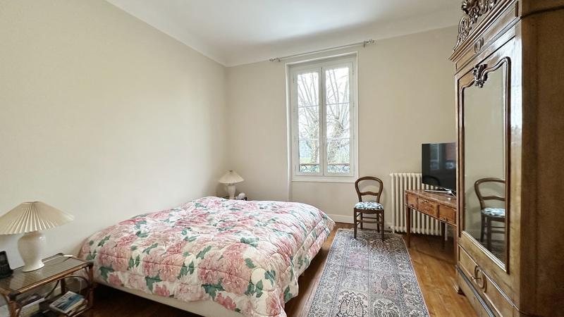 Maison bourgeoise - 202 m² - 8 pièces