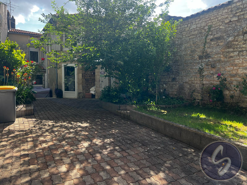 Maison ancienne - 122 m² - 4 pièces