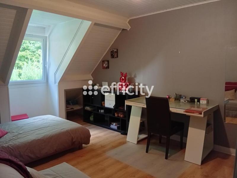 Maison - 217 m² - 10 pièces