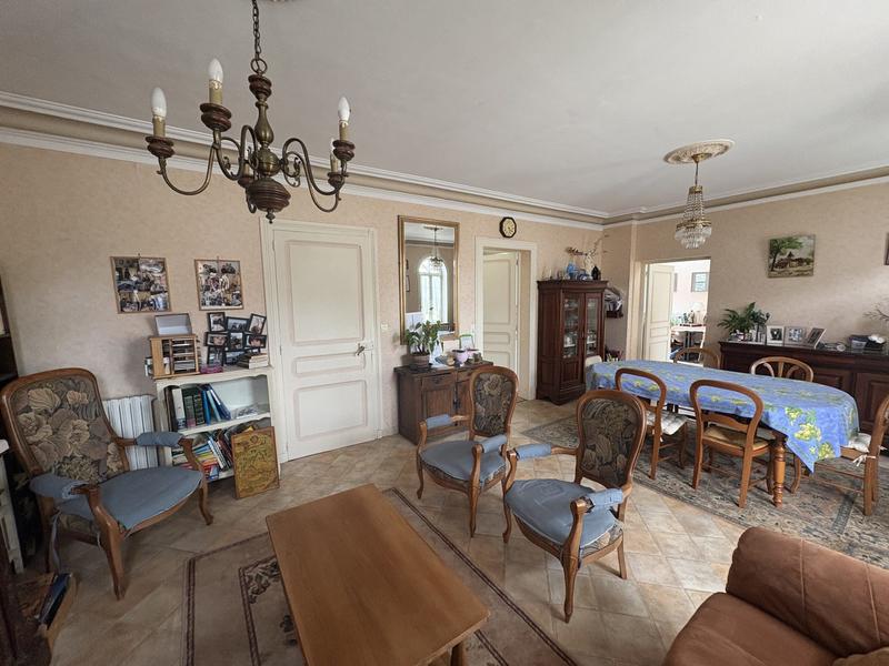 Maison - 149 m² - 7 pièces