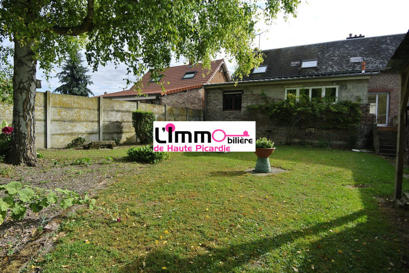 Maison traditionnelle - 153 m² - 6 pièces