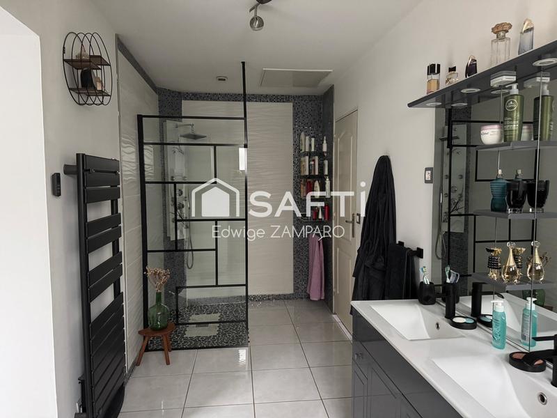 Maison - 120 m² - 5 pièces