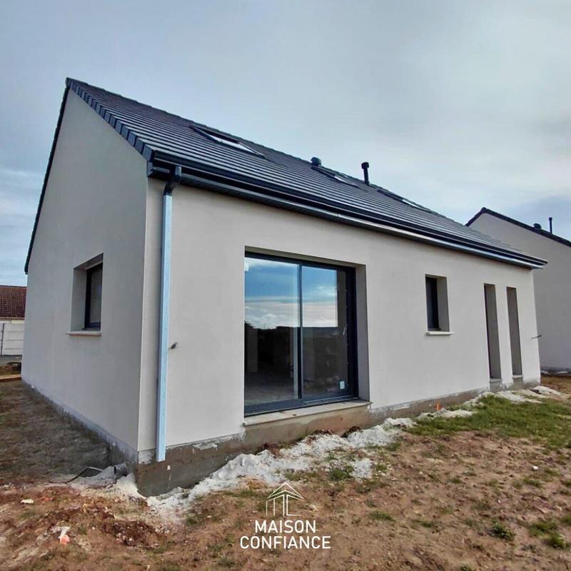 Maison - 99 m² - 5 pièces