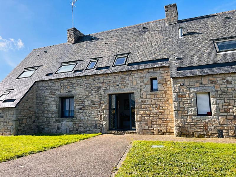 Maison - 205 m² - 9 pièces